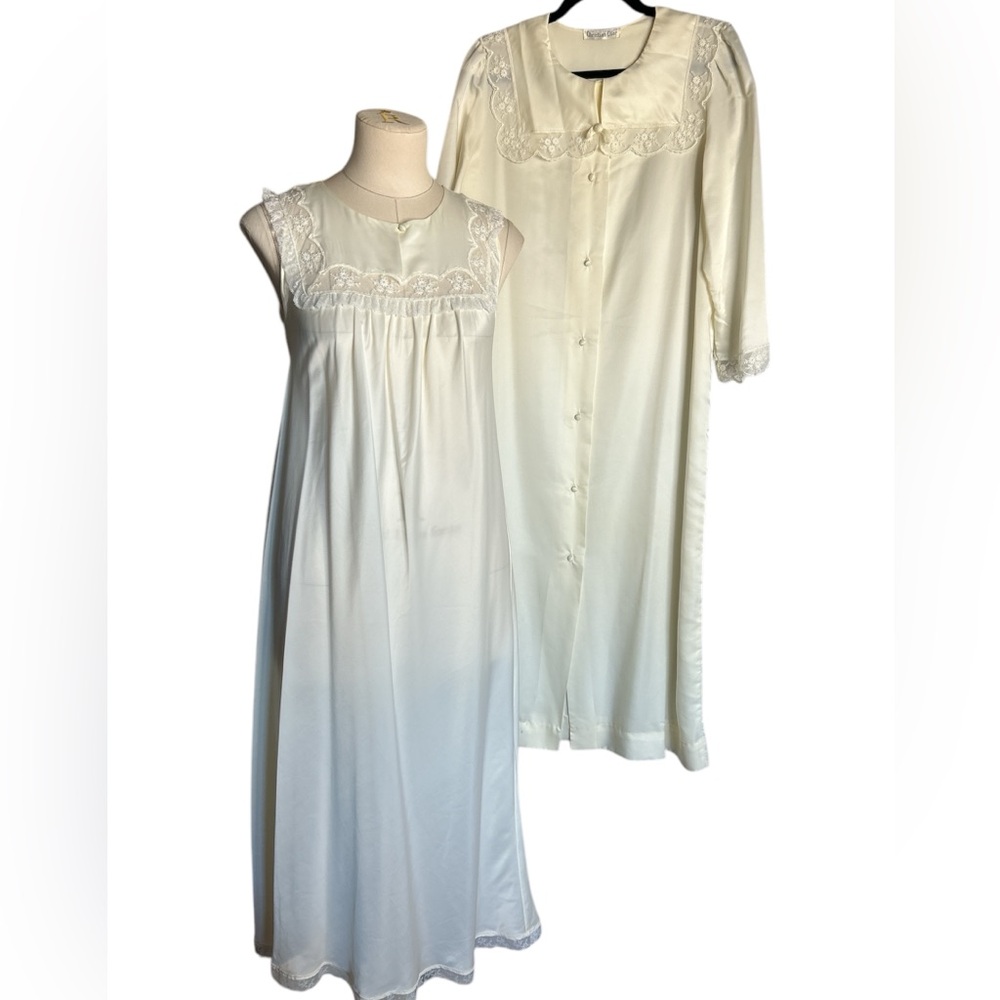 Vintage Christian Dior silk blend peignor robe/nightgown set